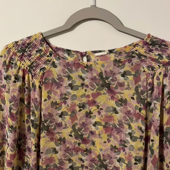 Blouse - Picture 2 of 3